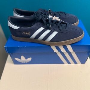 Adidas Men's Dark Blue and White Sneakers